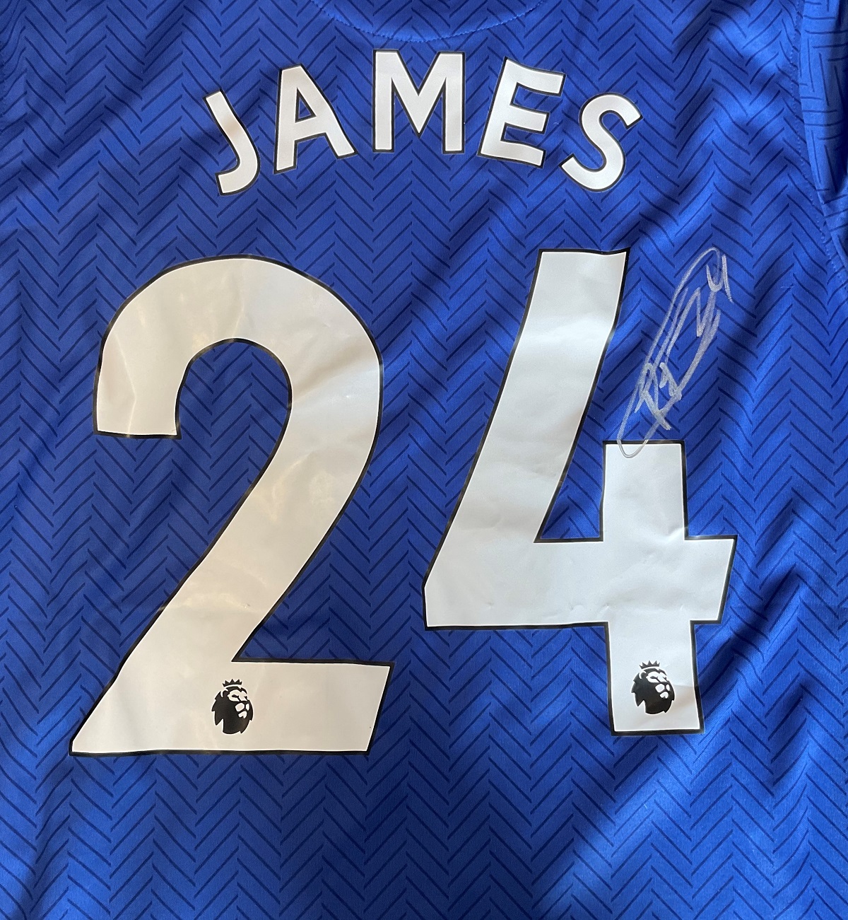 Football Reece James signed Chelsea replica home shirt signature on back. Size medium. Reece James - Image 2 of 2