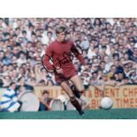 Autographed Colin Bell 8 X 6 Photo - Col, Depicting The Manchester City Midfielder Gliding Over