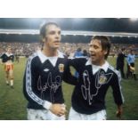 Autographed Scotland 8 X 6 Photo - Col, Depicting Strikers Joe Jordan And Don Masson, Arm In Arm