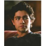Adrian Grenier Signed 10x8 Colour Photo. Good condition. All autographs come with a Certificate of