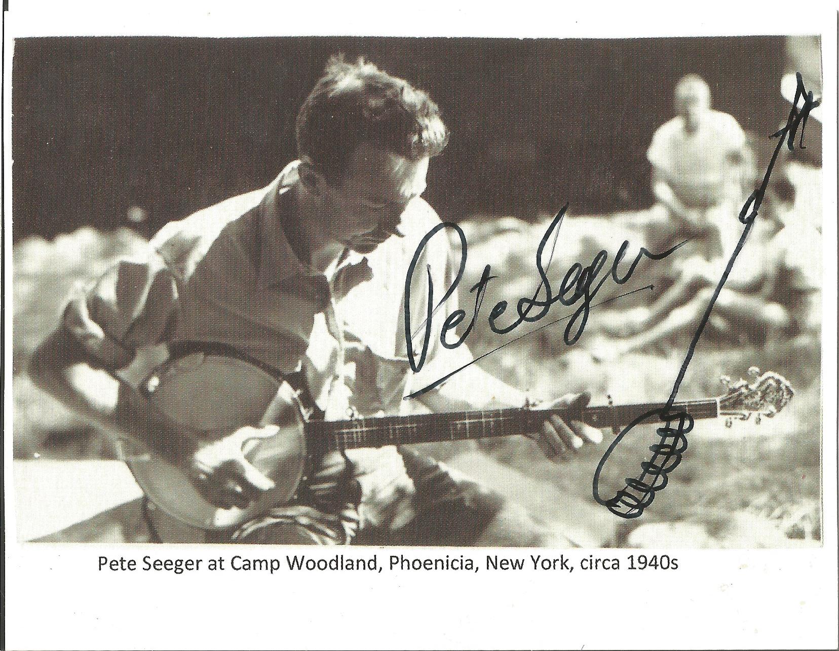 Pete Seeger signed 5x4 black and white postcard photo. Peter Seeger (May 3, 1919 - January 27, 2014)