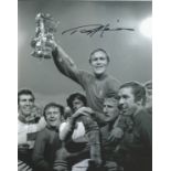 Ron Harris Signed 8x10 Chelsea Fa Cup Photo. Good condition. All autographs come with a