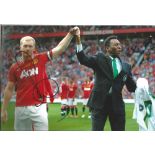 Football Paul Scholes signed 12x8 colour photo pictured with Pele during his time with Manchester