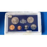 set of 6 uncirculated 1975 Australia mint coins, in a solid plastic casing. Proof Set. Good