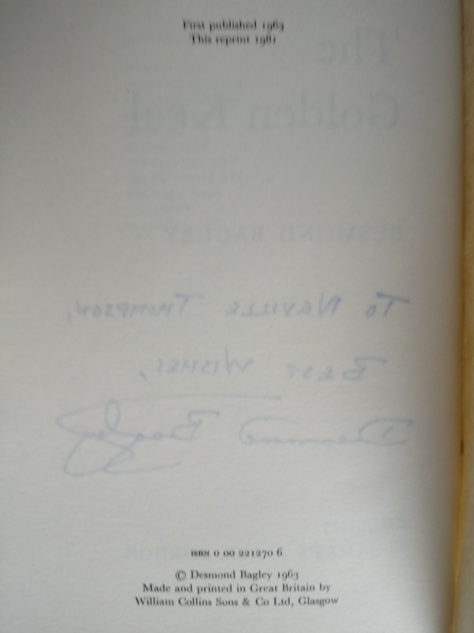 2 x Desmond Bagley hardback books 1-The Snow Tiger signed dedication by author 302 pages published - Image 5 of 9