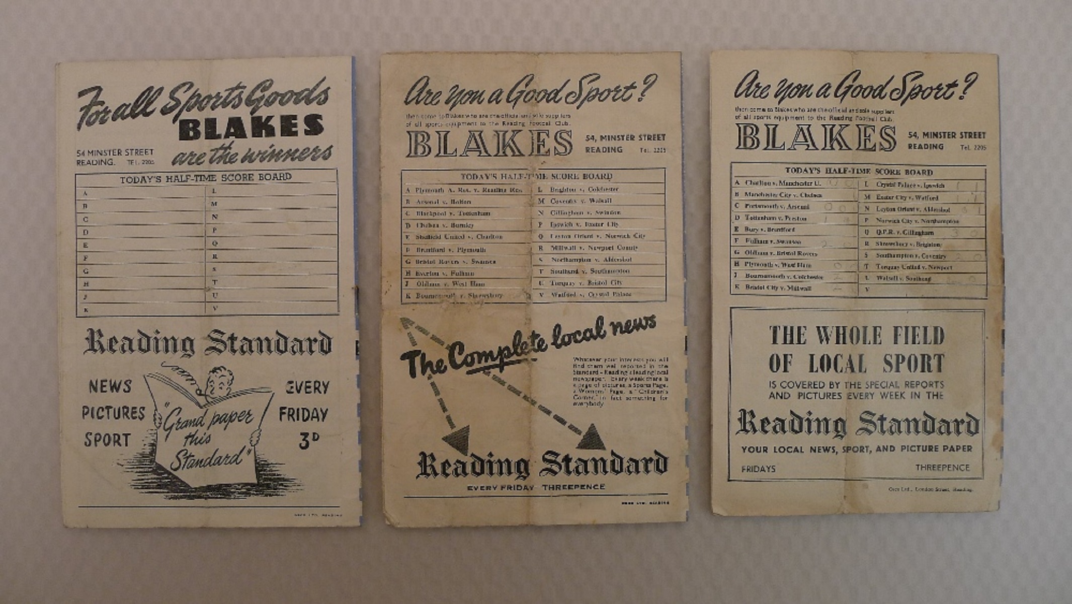 Vintage Football Programmes. 3 x Reading 1953 / 54 football programmes comprising v Torquay April - Image 2 of 2