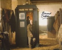 Doctor Who 8x10 scene photo signed by actor Bernard Cribbins. Good condition. All autographs come