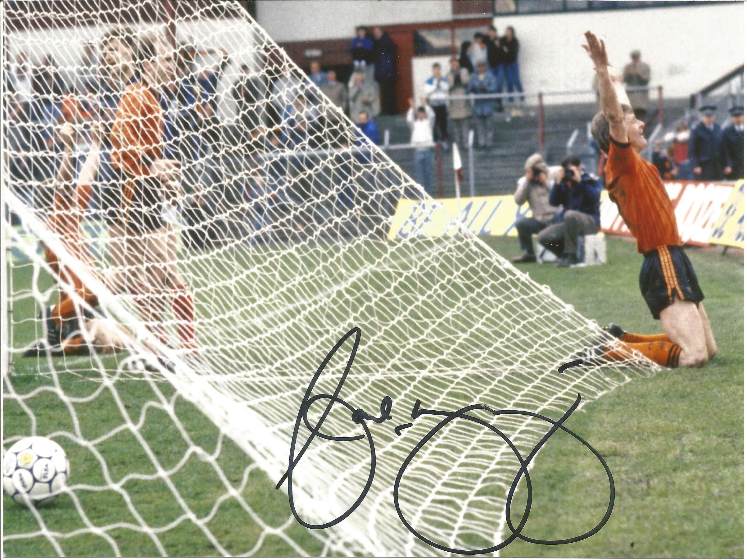 Football Autographed Dundee United 8 X 6 Photos Col, Depicting Former Captain Paul Hegarty Shaking - Image 2 of 2