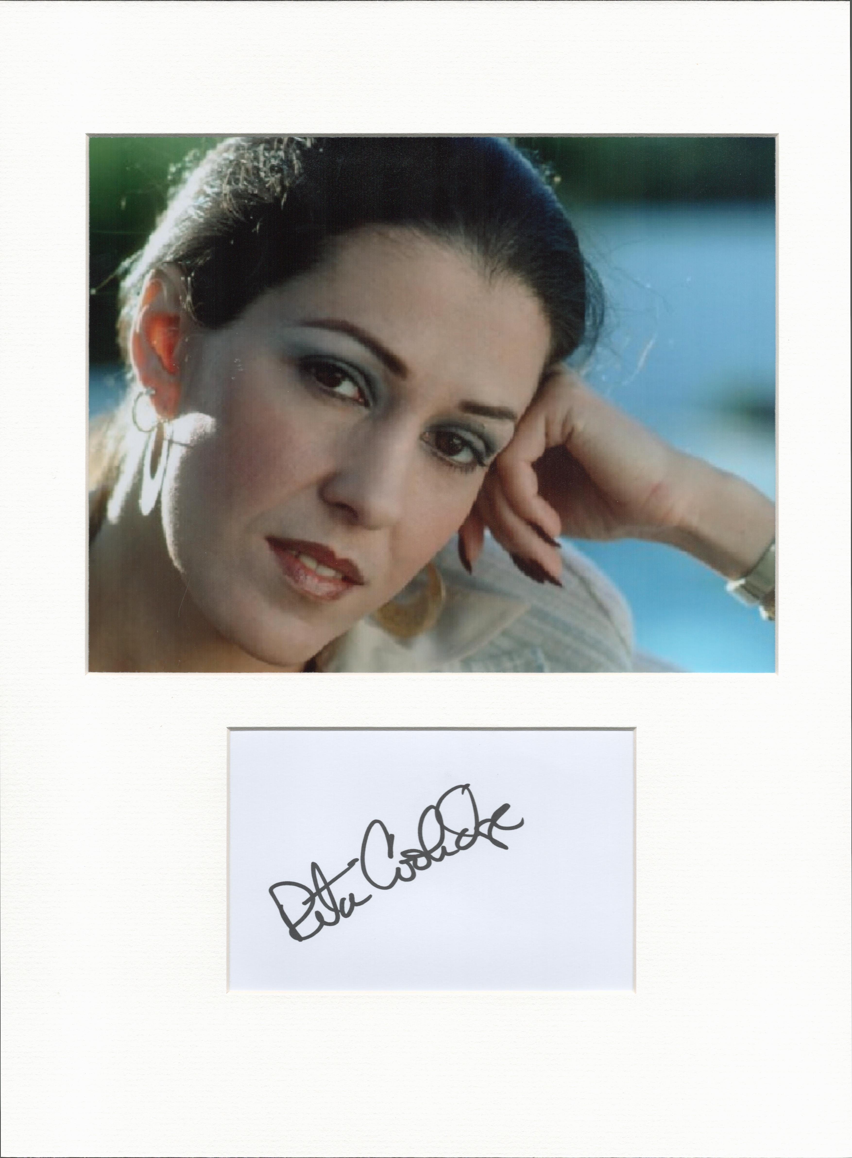Rita Coolidge signature piece in autograph presentation. Mounted with photograph to approx. 16 x
