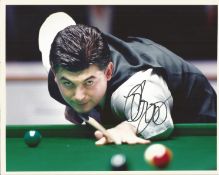 John Parrott Signed Snooker 1994 Press 8x10 Photo. Good condition. All autographs come with a