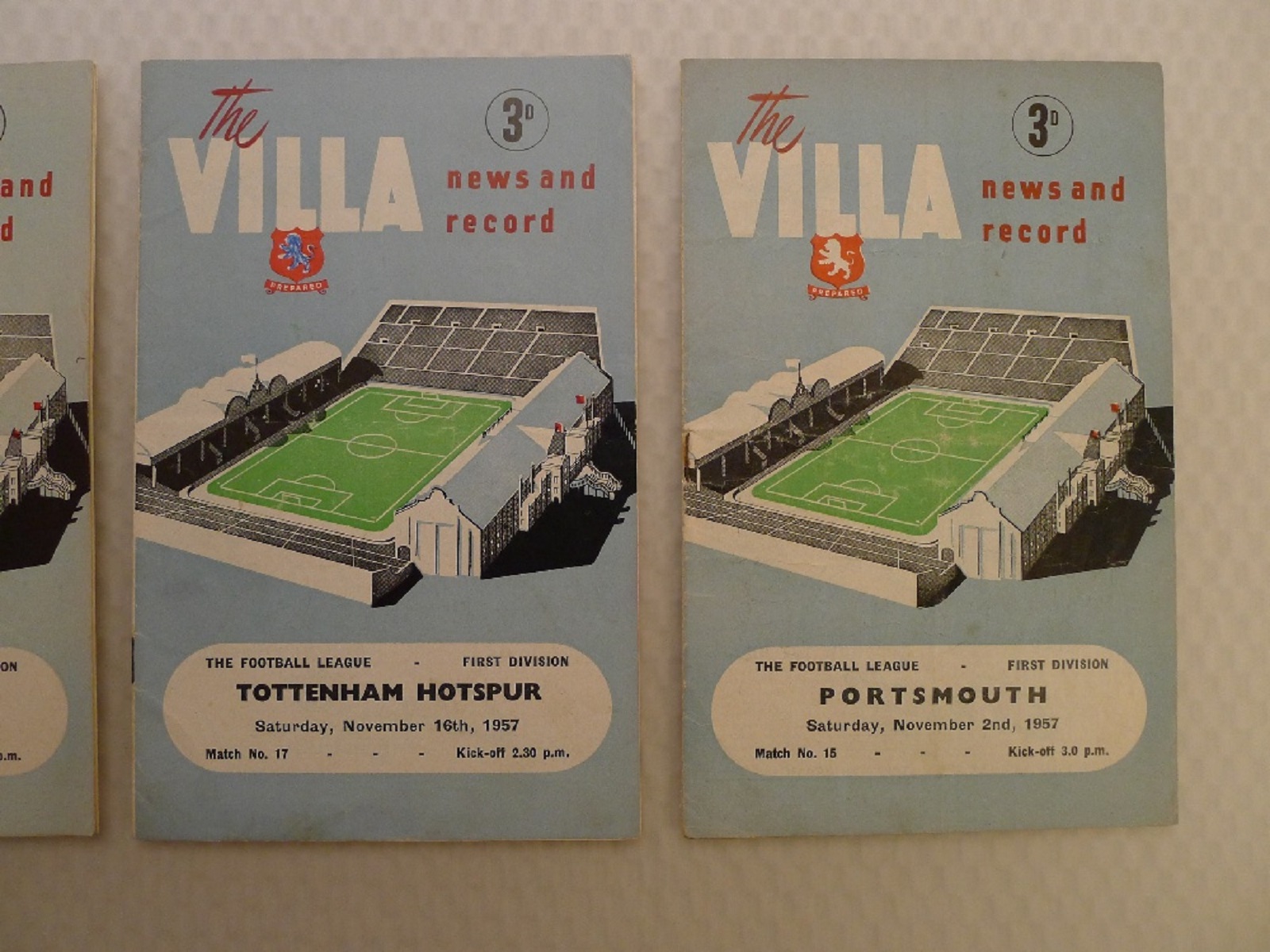 Vintage Football Programmes. 4 x Aston Villa 1957 football programmes comprising v Sheffield - Image 3 of 4