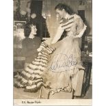 Petula Clarke Singer / Actress Signed Vintage 1951 Reuter 5x7 Press Photo. Good condition. All