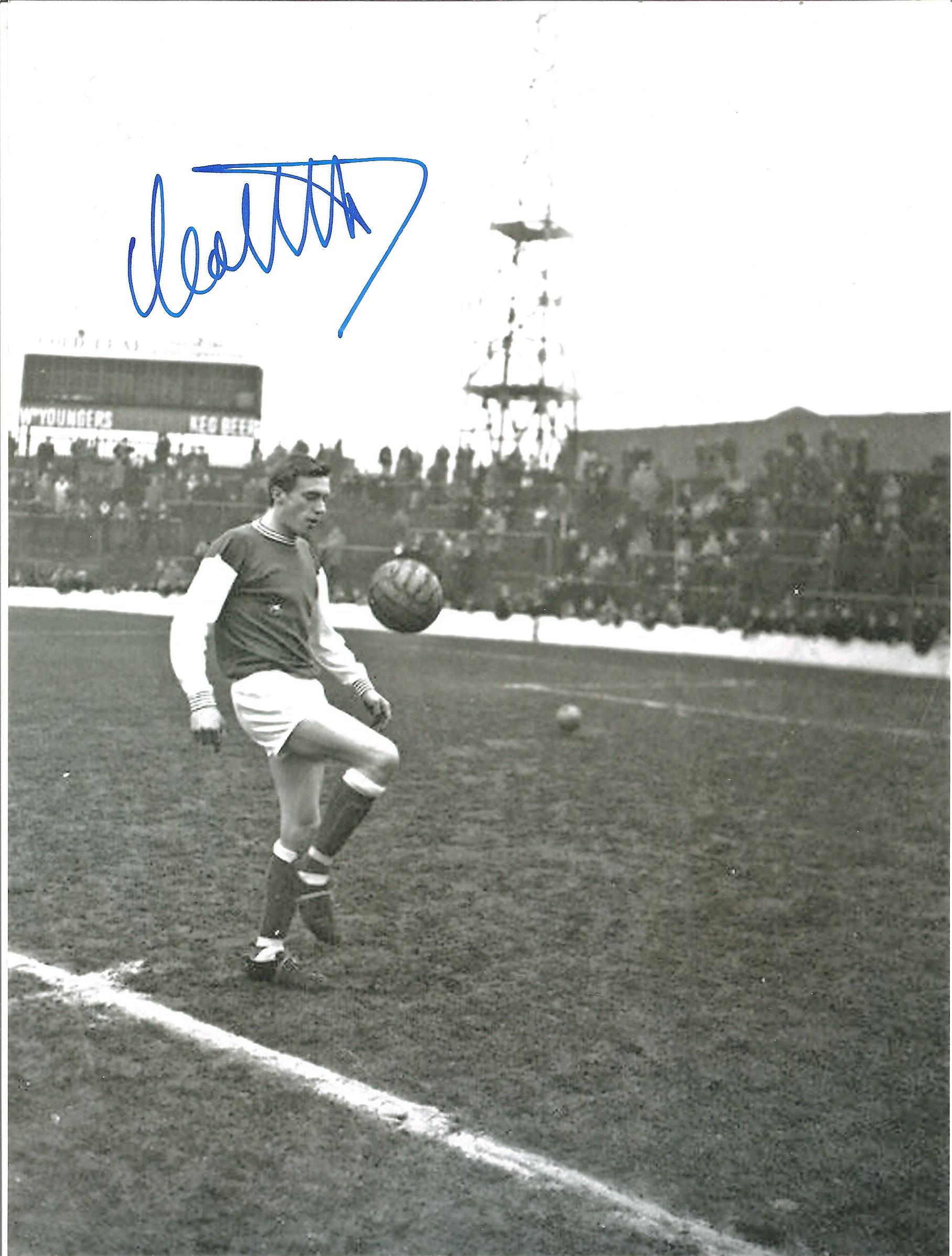 Football Autographed Hibernian 8 X 6 Photos B/W, Depicting Three Players Striking Full Length - Image 2 of 2