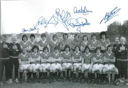 Football Autographed Man United 12 X 8 Photo B/W, Depicting A Wonderful Image Showing The 1976 Fa