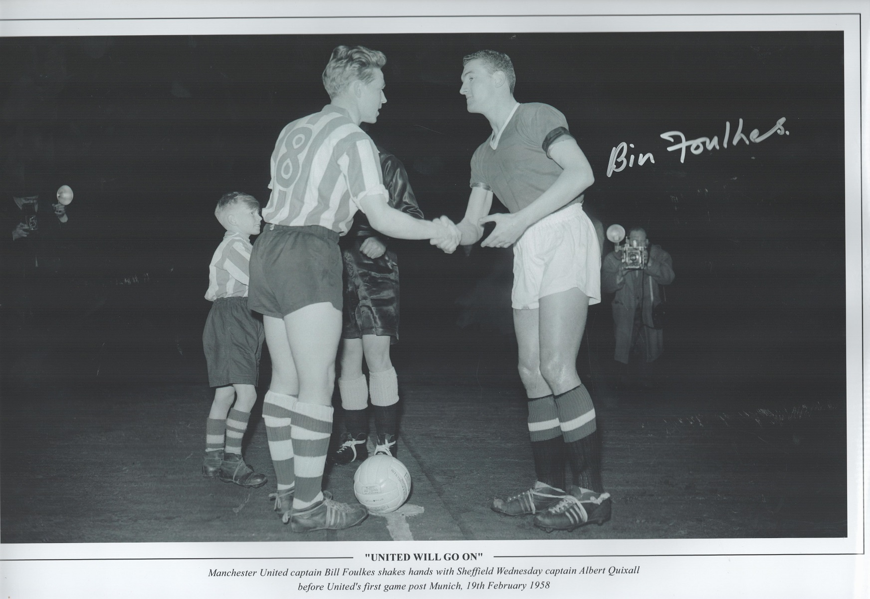Football. Bill Foulkes Signed 18x12 black and white photo. Photo shows Foulkes as captain of Man Utd