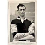 Football, Peter McParland signed 12x18 black and white photograph. McParland was one of Aston Villas