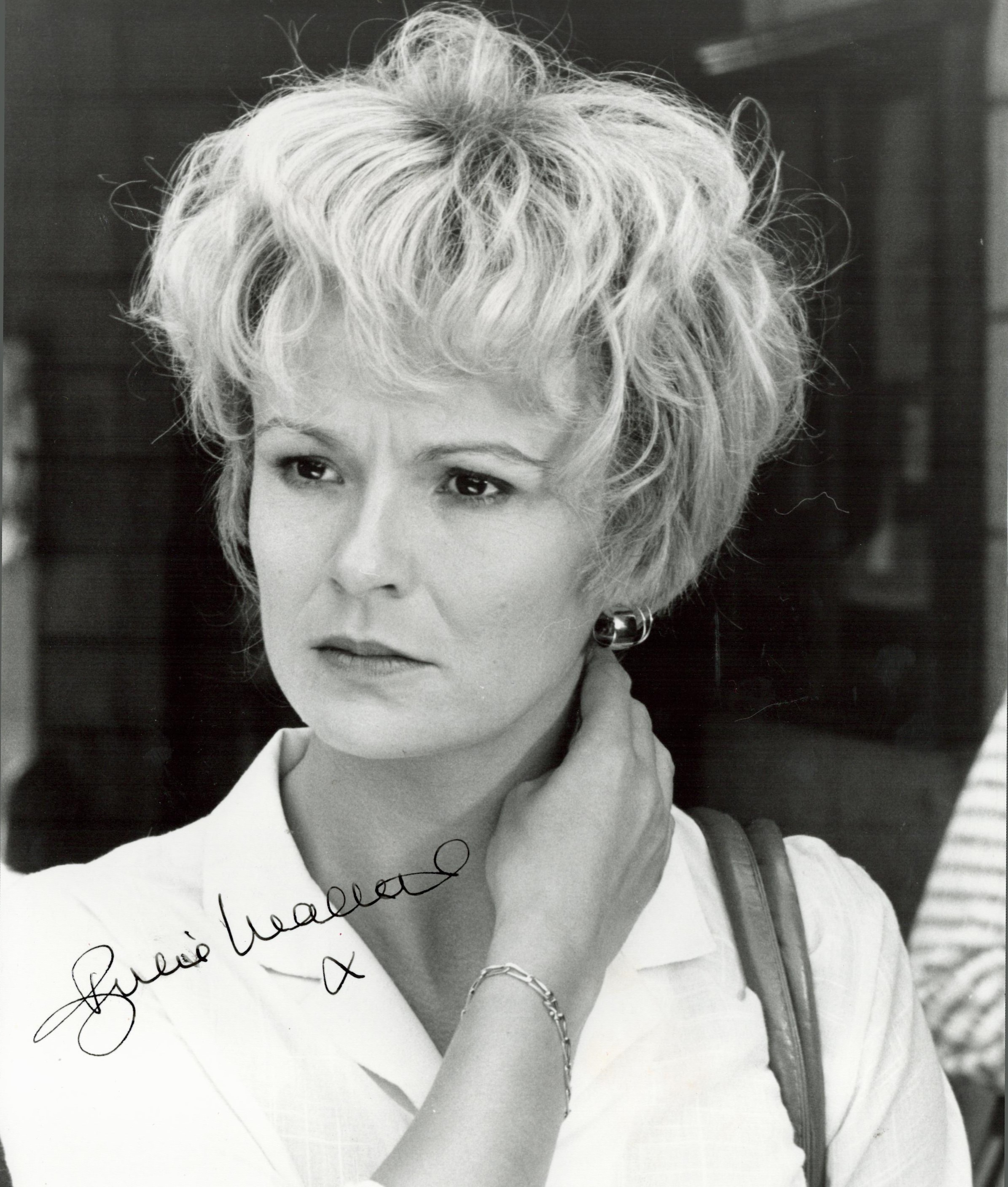 Julie Walters signed 10x8 black and white photo. Dame Julia Mary Walters DBE born 22 February 1950 ,