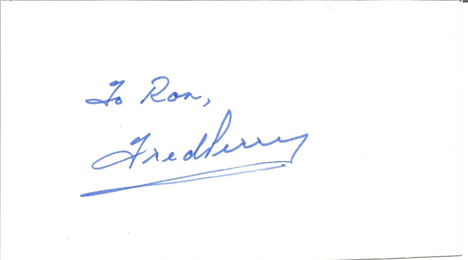 Tennis Legend Fred Perry signed white card.