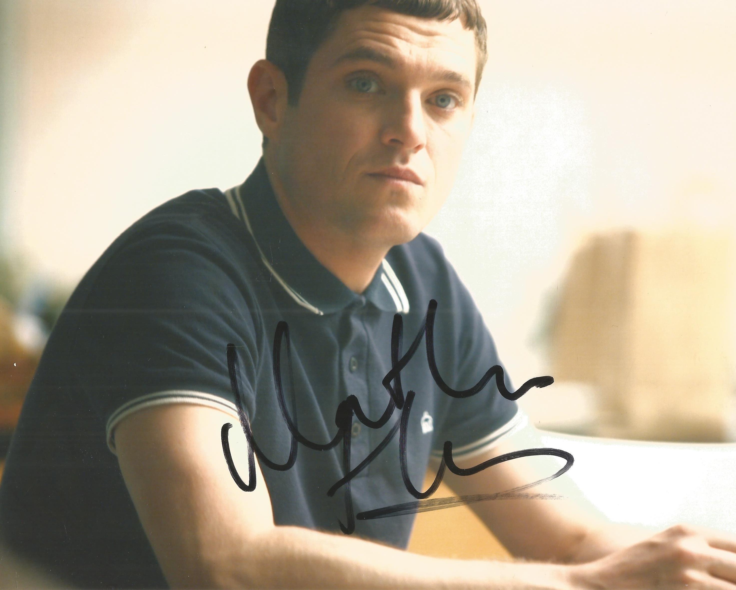 Matthew Horne actor signed colour photo 10 x 8 inch. Mathew Frazer Horne is an English actor,