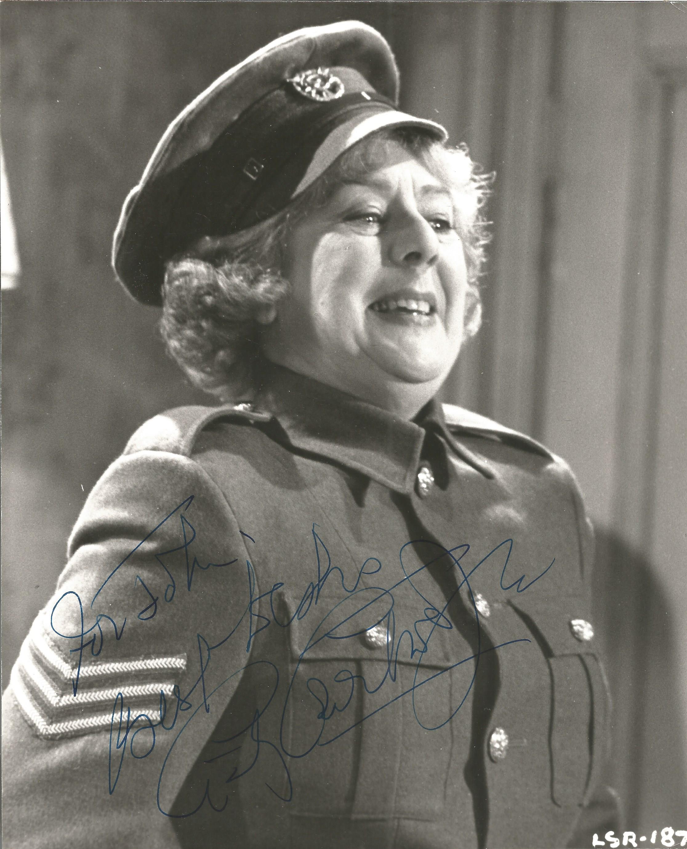 Cicely Courtneidge actor signed 10 x 8 inch Black And White Photo. Dedicated. Dame Esmerelda