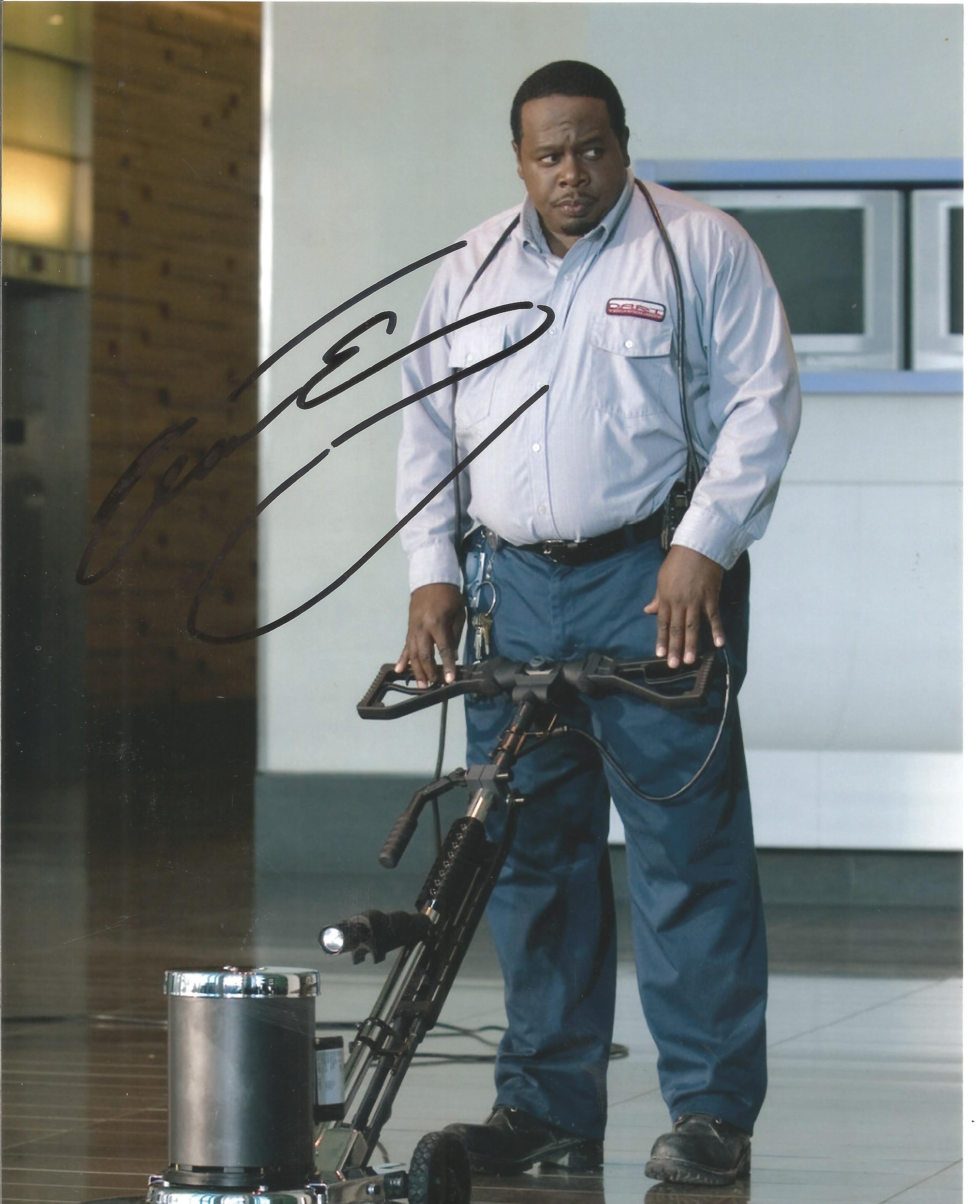 Cedric The Entertainer actor signed 10 x 8 inch Colour Photo. Cedric Antonio Kyles, better known