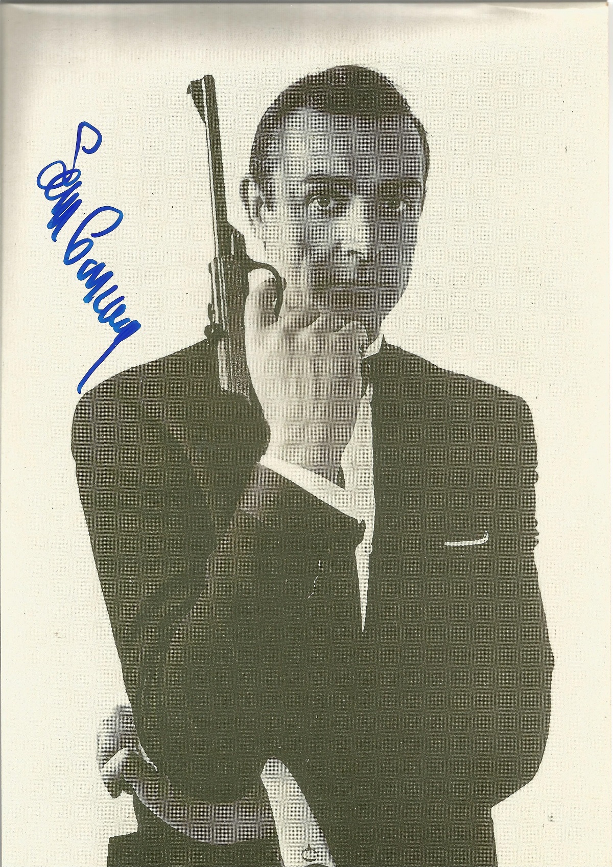 Sean Connery signed 12 x 8 inch b/w James Bond photo