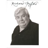 Actor Richard Griffiths signed 7x5 black and white photo. Richard Thomas Griffiths OBE was an