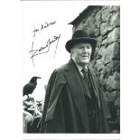 Actor Robert Hardy signed 7x5 colour photo in character as Cornelius Fudge from the Harry Potter