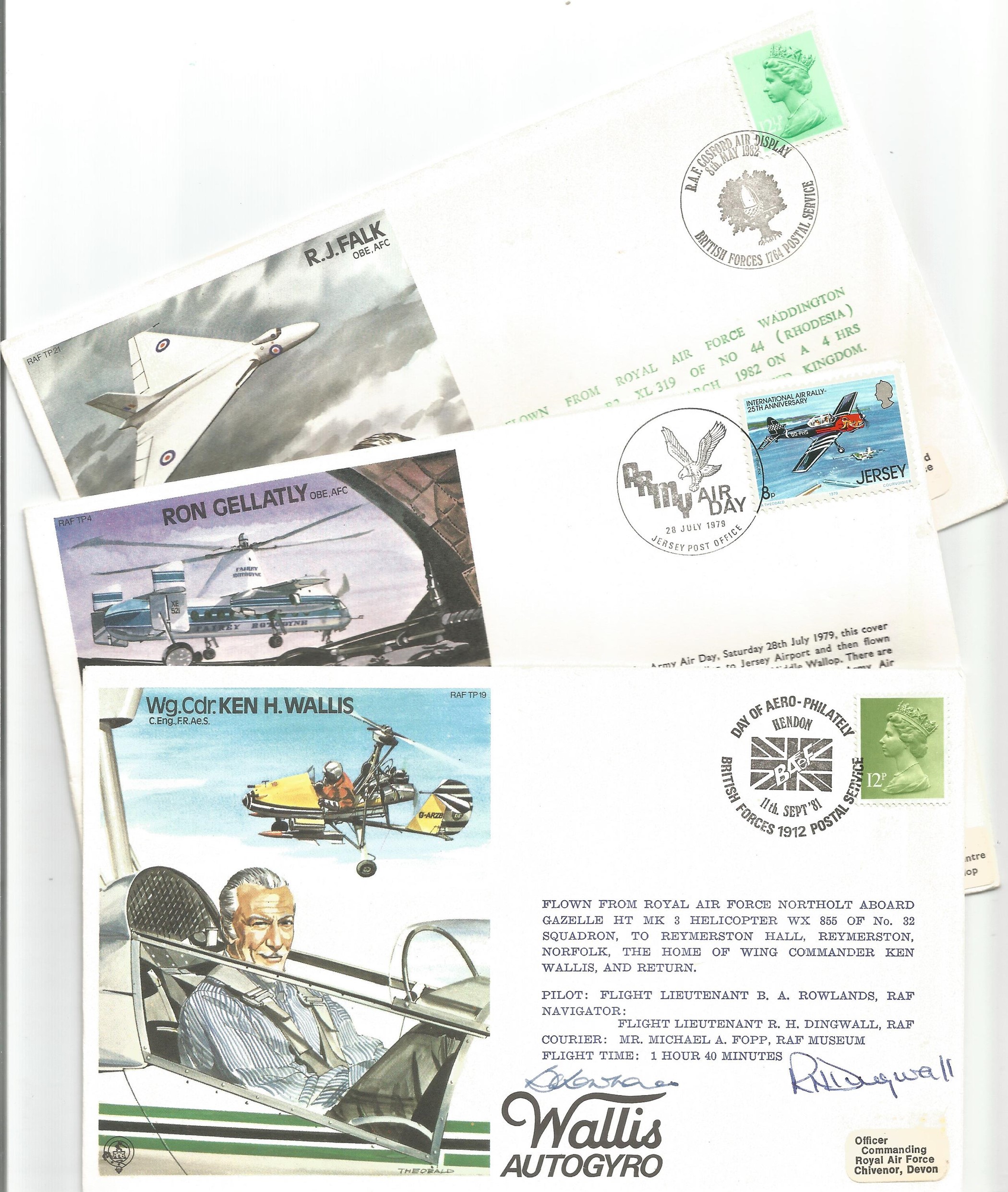 WW2 Collection of 5 RAF Flown covers. 3 Signed. 1x Wg Cdr Ken H Wallis FDCs signed by R H Dingwall