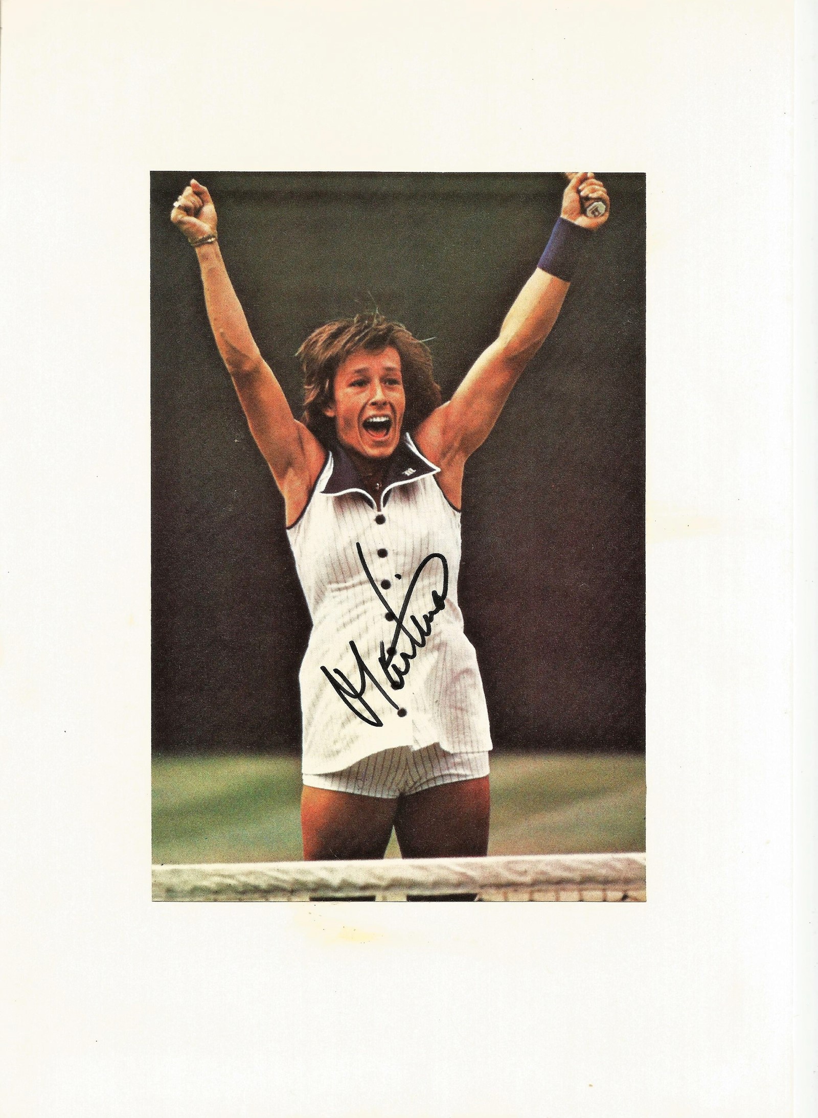 Tennis Martina Navratilova signed 8x6 colour photo affixed to A4 sheet.