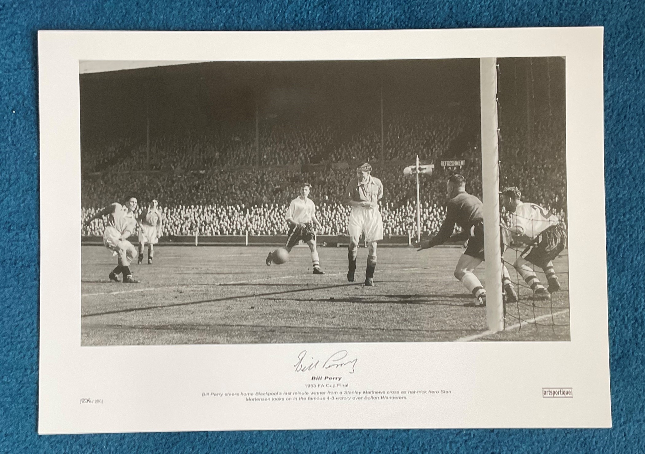 Billy Perry signed 22x16 1953 FA Cup Final black and white print Billy Perry steers home Blackpool's