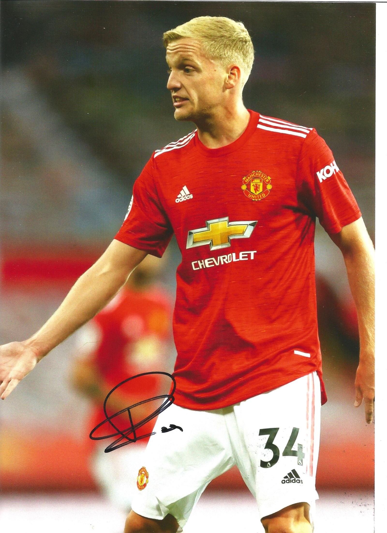 Football Donny van de Beek signed Manchester United 12x8 colour photo.