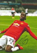 Football Aaron Wan-Bissaka signed 12x8 Manchester United colour photo. Aaron Wan-Bissaka (born 26