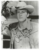 Lee Majors signed 10 x 8 inch black and white photo. Majors is an American actor. Majors portrayed