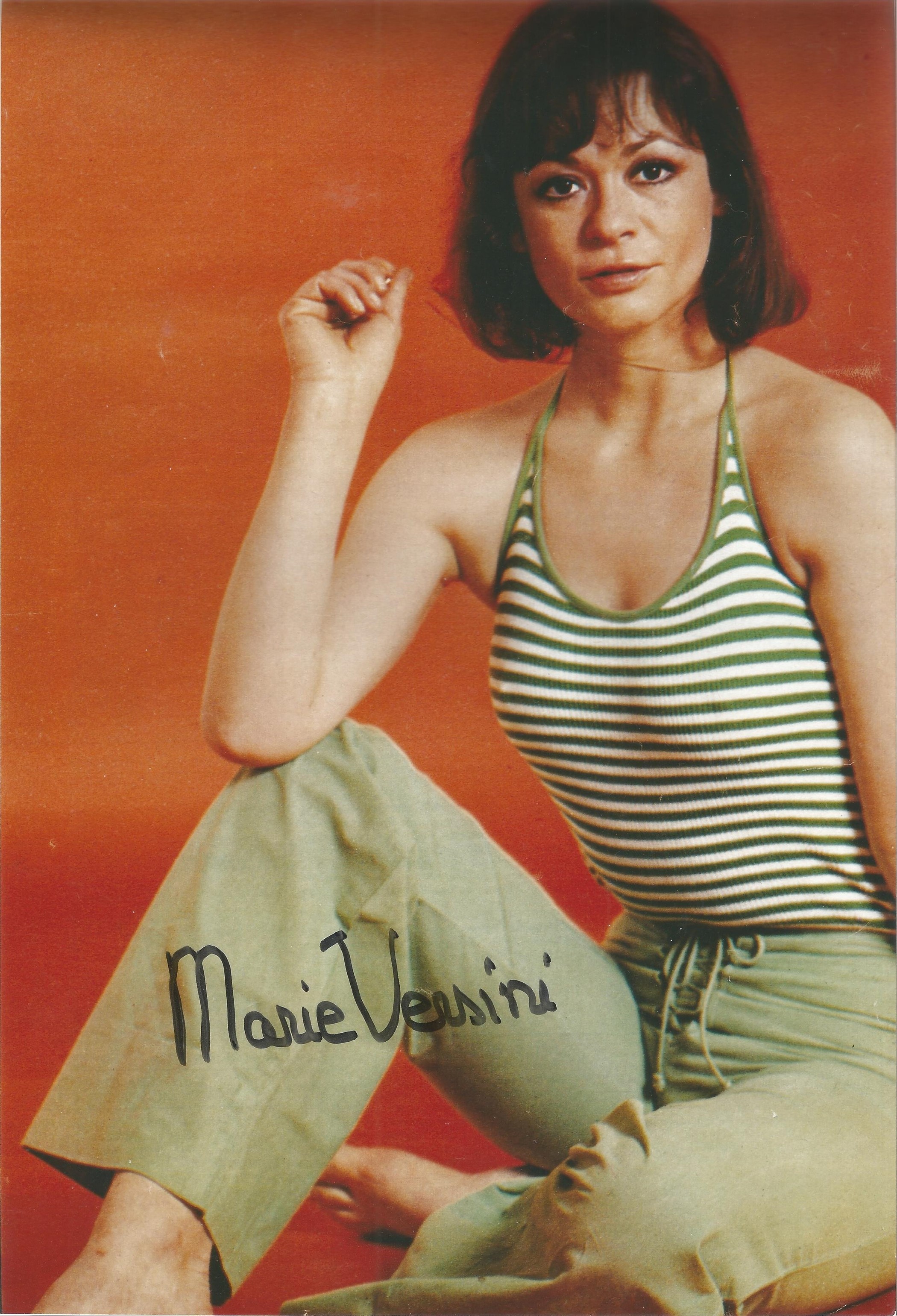 Marie Versini signed 11x8 colour photo. Versini is a French film and television actress who appeared