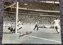 Gordan Banks Famous save England Signed 16 x 12 inch football black and white photo. Good condition.