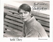 Glenda Jackson signed 10 x 8 inch black and white photo from Turtle Diary. English actress and