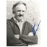 Gene Hackman signed 10x7 black and white photo. American retired actor, novelist, and United
