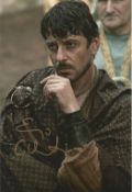 Enzo Cilenti signed 10 x 8 inch colour photograph pictured during his role as Yezzan zo Qaggaz, a