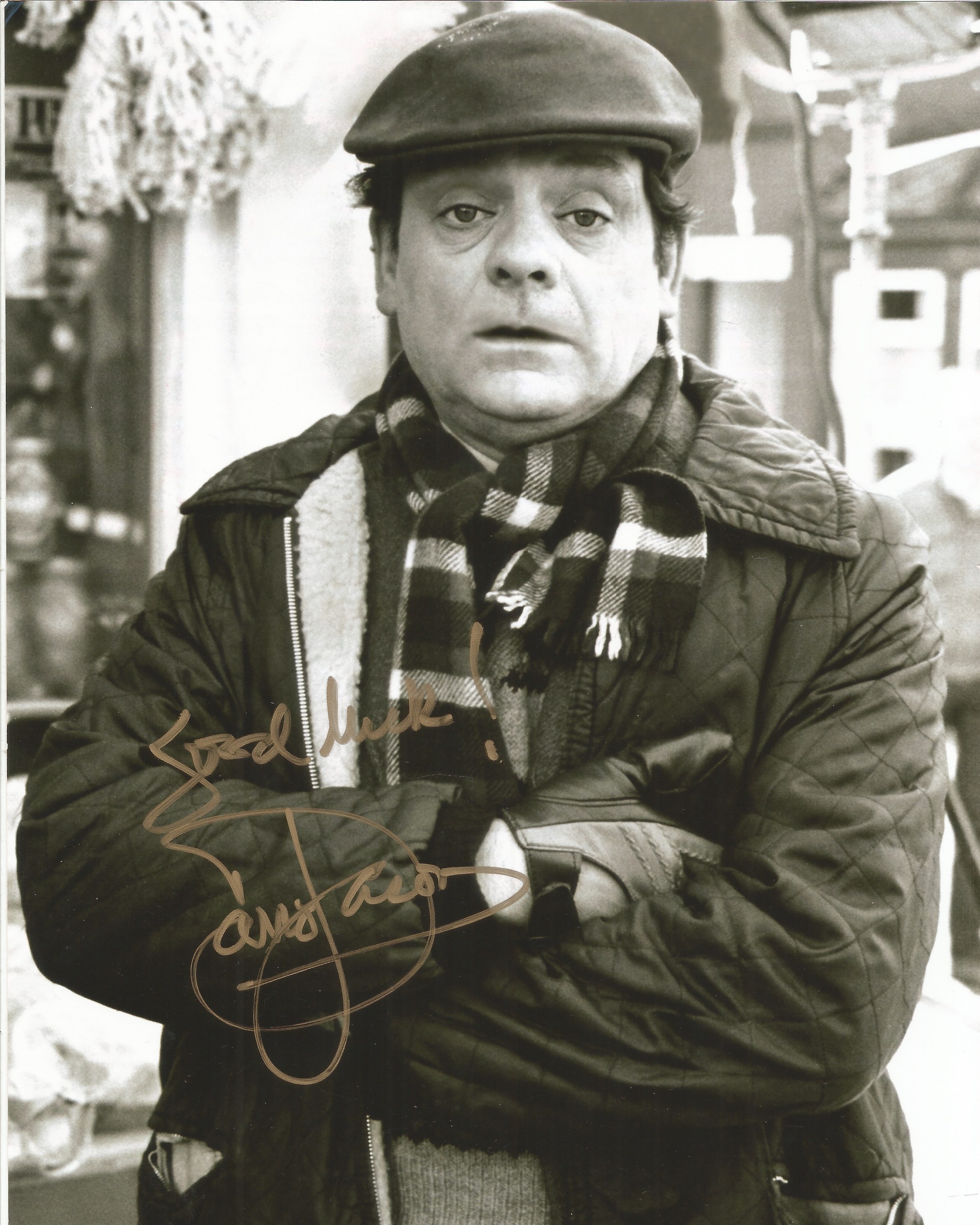 David Jason signed 10x8 black and white photo. Sir David John White OBE (born 2 February 1940),