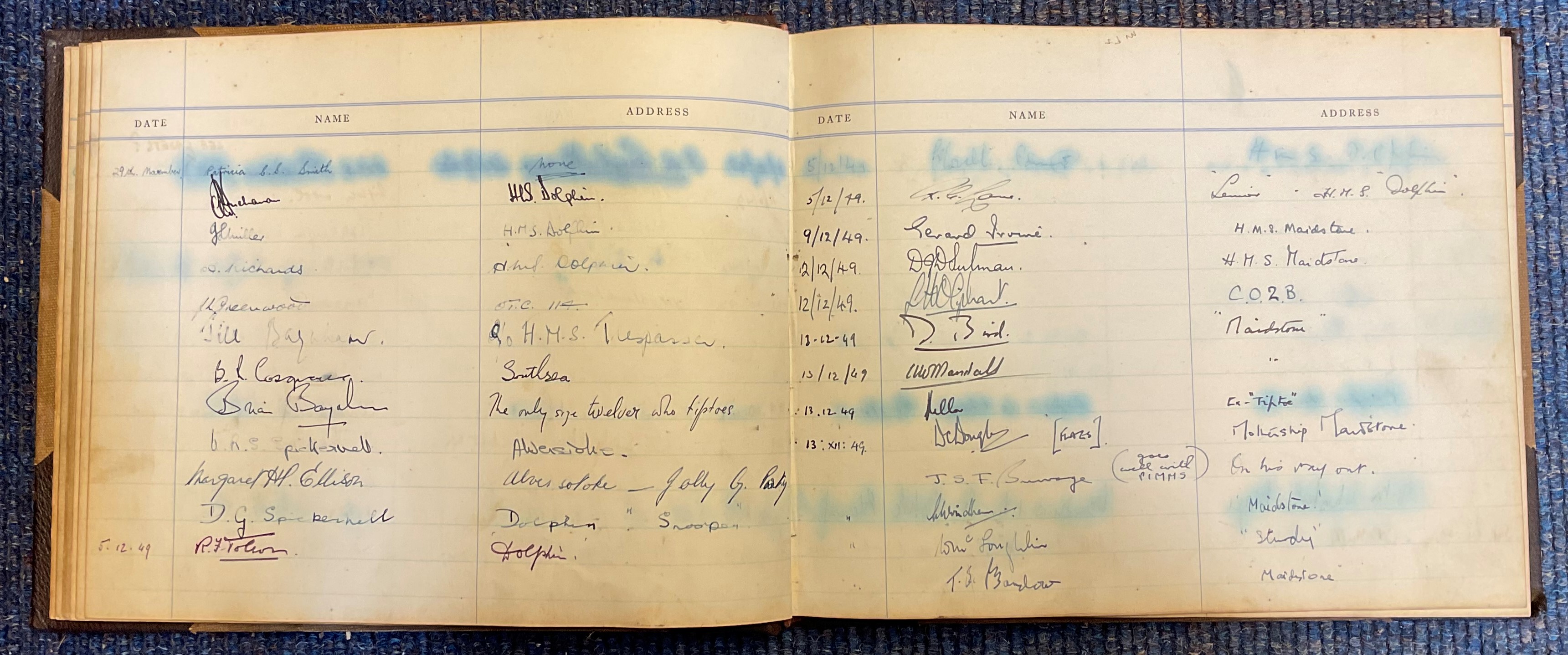 HMS Tiptoe visitors book with 846 autographs inc four Donald Cameron VC and two Bell Davies VC. - Image 7 of 9