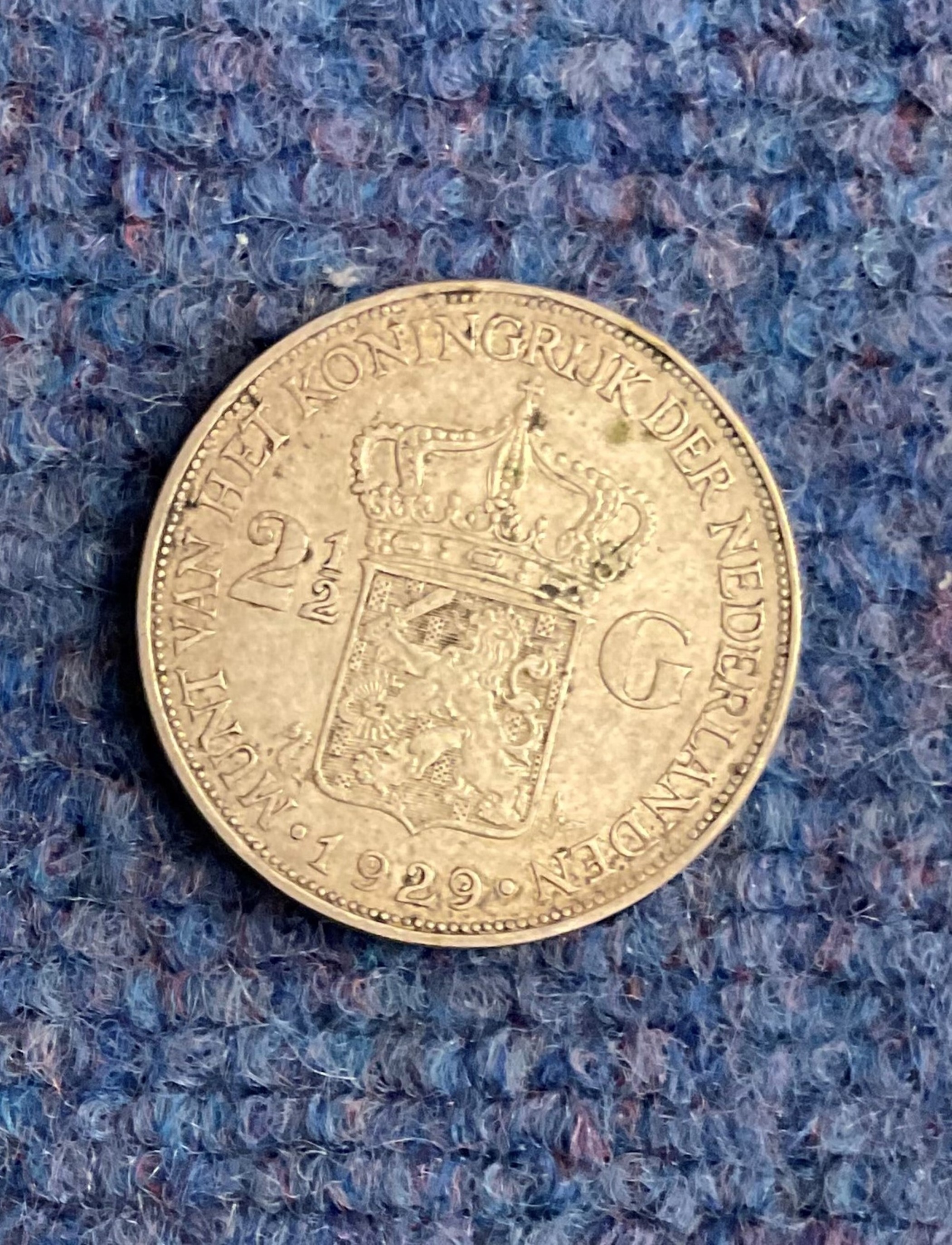 Netherlands Two and Half Guilder Coin 1929. Good condition. We combine postage on multiple winning - Image 2 of 2