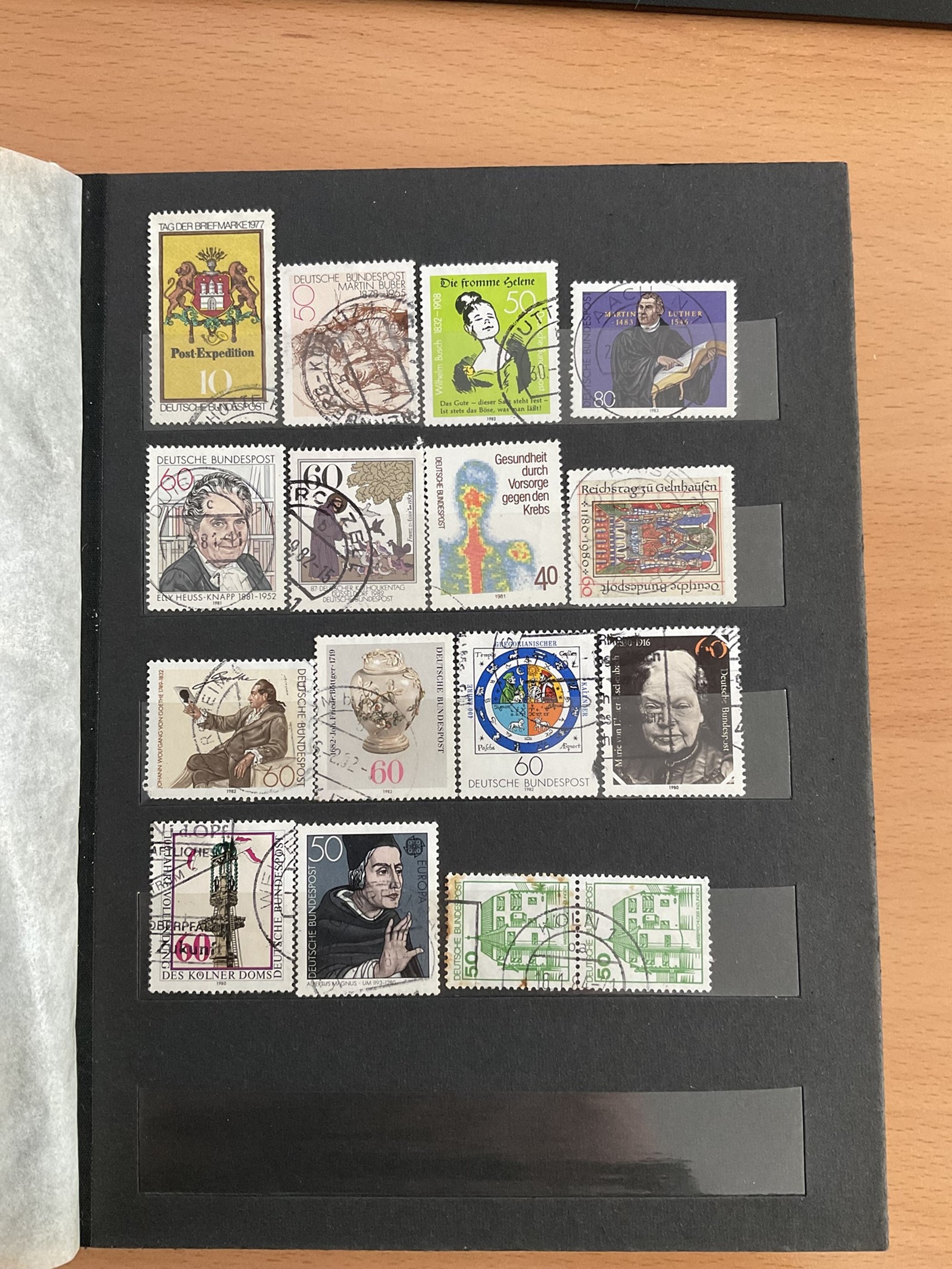 Ace Stamp Album approx size 9 x 6 with 8 hardback pages and 5 rows each side, with over 100 German - Image 5 of 5