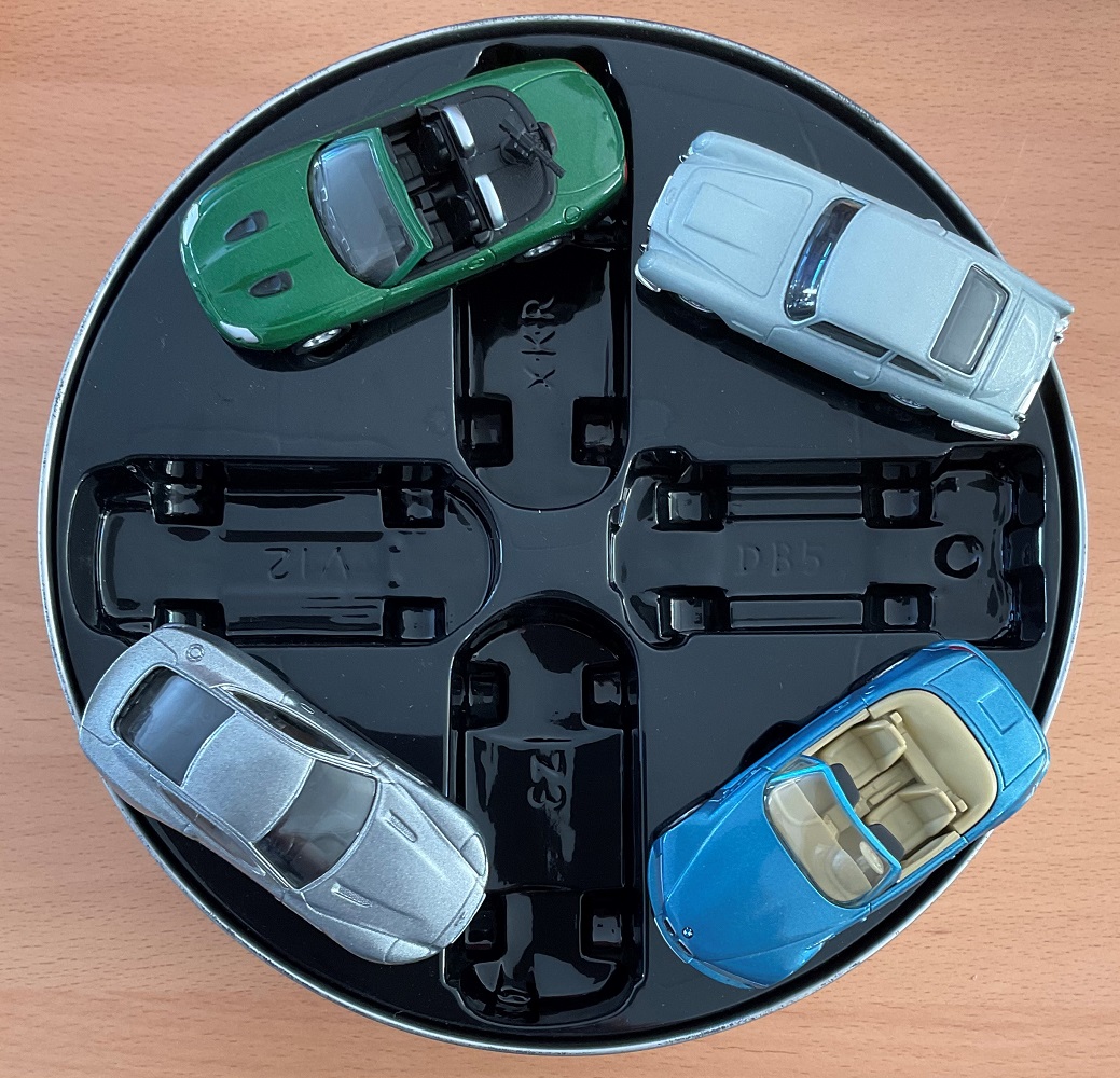 James Bond Collection of 4 Die-Cast Model Cars Set With an 007 round tin, cars include Aston - Image 2 of 3