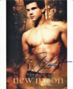 Taylor Lautner Jacob Black Handsigned 10x8 Colour Photo of Lautner on Twilight Promo Photo.