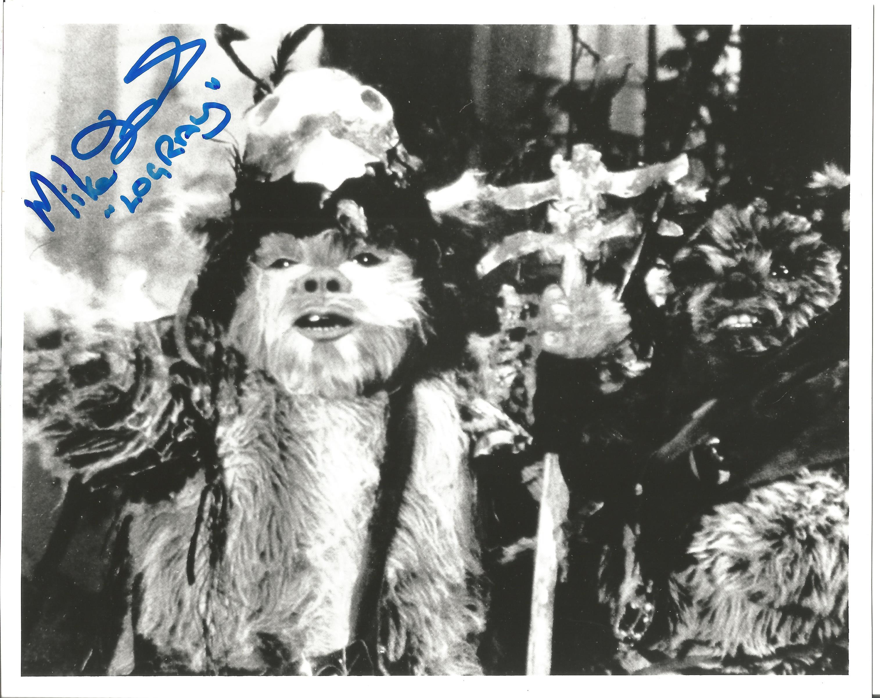 Star Wars. Mike Edmonds Handsigned 10x8 Black and white Photo. Photo shows him during a film set.