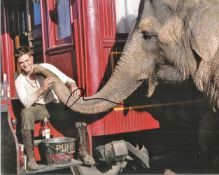 Robert Pattinson Water For Elephants Handsigned 10x8 Colour photo of himself and the Elephant.