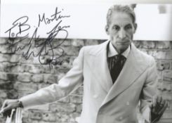 Charlie Watts was the famous musician who played the drums in the rock band The Rolling Stones.