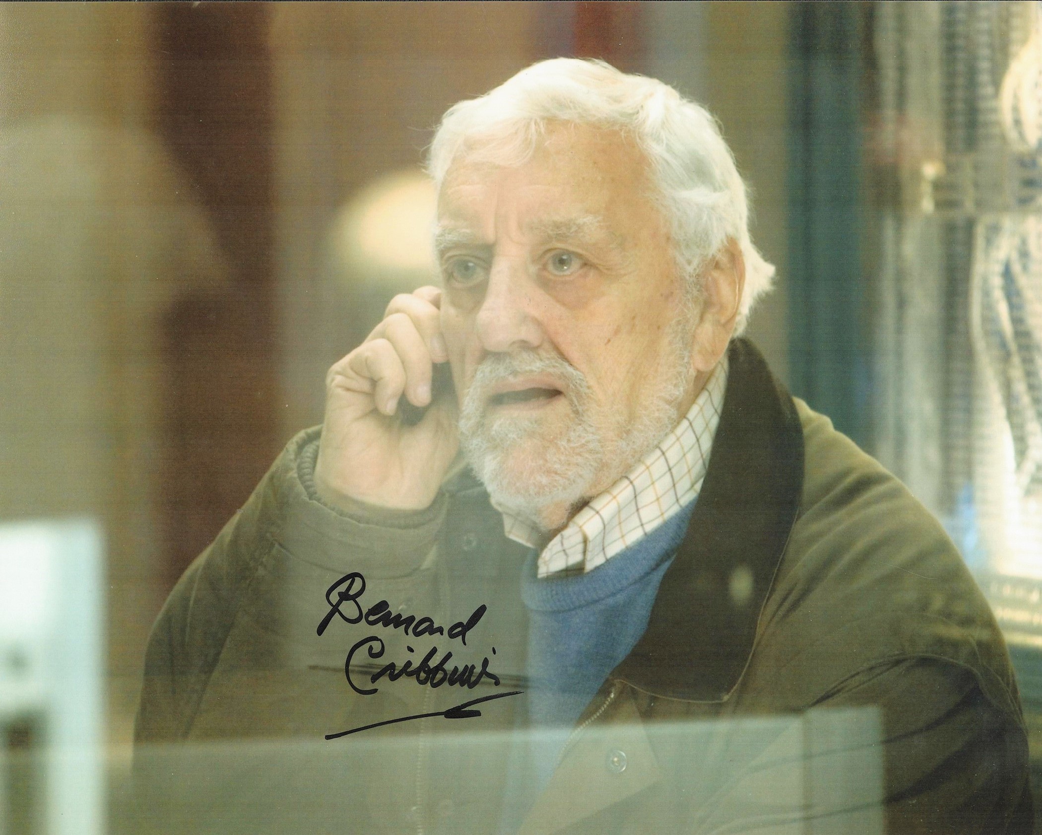 Bernard Cribbins Doctor Who 10x8 Signed coloured photo. Good condition. All autographs come with a