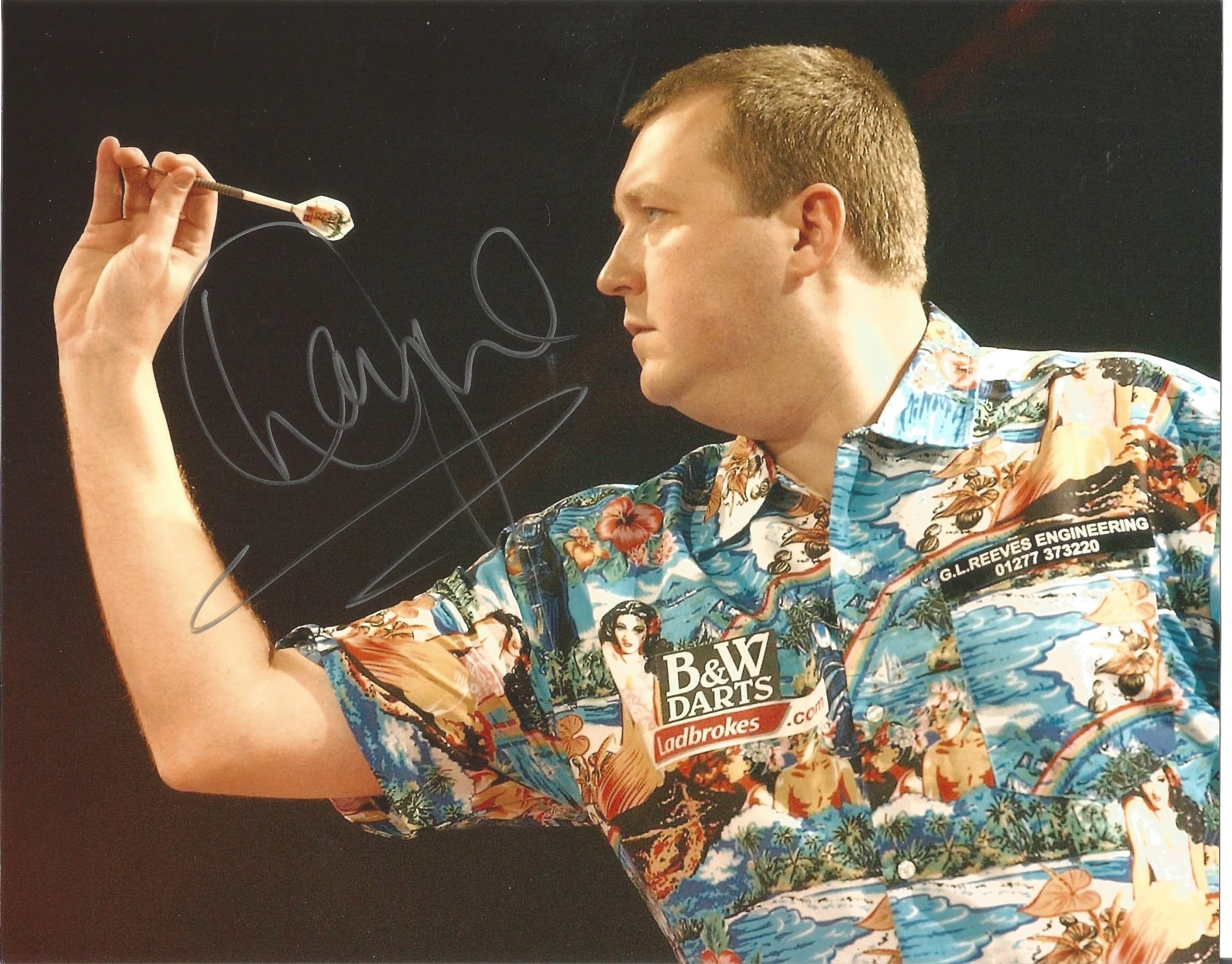Wayne Mardle signed 8x10 colour Darts photo Hawaii 501 pictured in action. Good condition. All